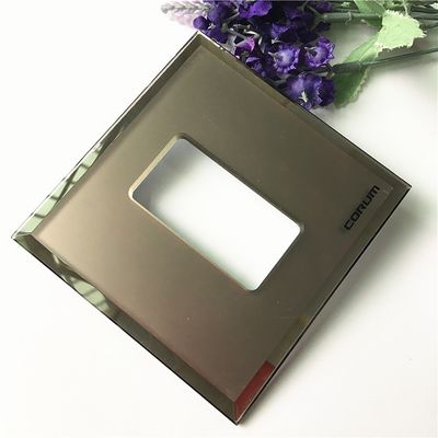 Glaslaserbohrmaschine mit einer Mindestöffnung von 0,3 mm