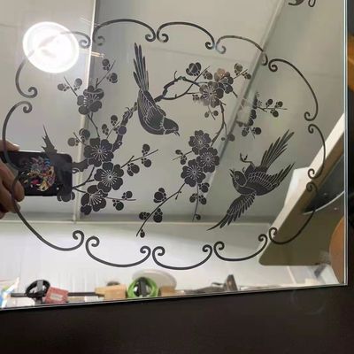 Schneidmaschine für Glasgraviertisch Sandstrahlkunst und Anpassungsmöglichkeiten