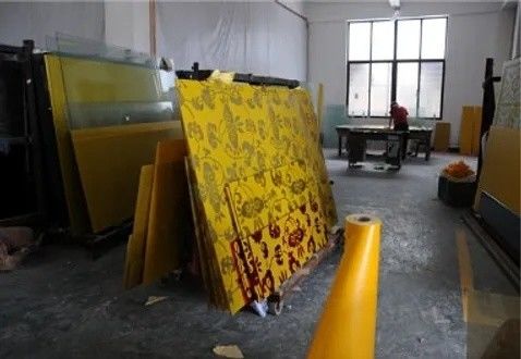 Anpassung Glas vertikale Laser Blade Gravur Maschine für Kunst Glas Schiebetür