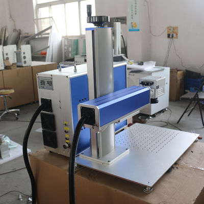 2023 Mini Portable Metallfaser/CO2 UV Raycus/Max/Ipg Jpt/Mopa Laser Marker Graver Ätzerische Markierungsmaschine